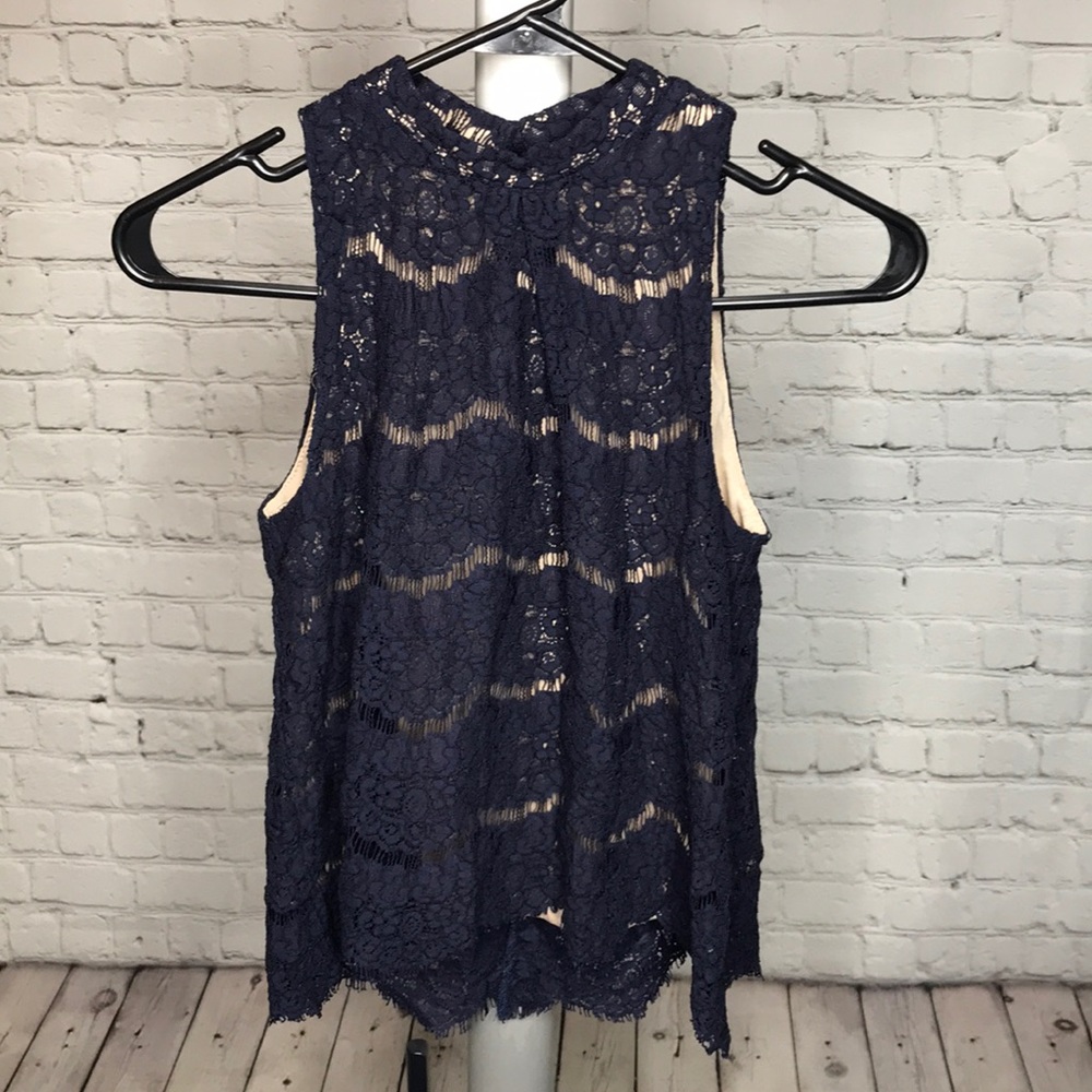 Women’s Small sleeveless dress top
